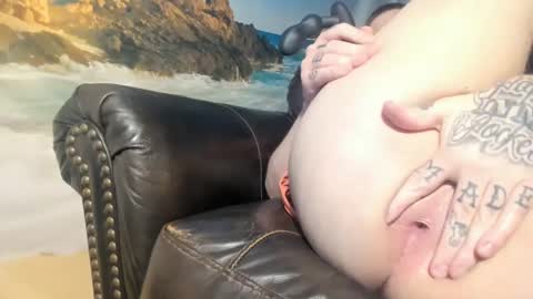 Snapshot of jamiejordan93 chatting on December 14, 2024, 11:56 pm OF - Jamiejordans online show from December 14, 2024, 11:56 pm