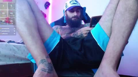 Snapshot of jammes_owen chatting on April 25, 2026, 4:37 pm Jammes. online show from April 25, 2026, 4:37 pm