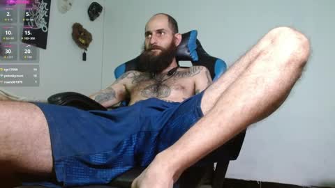 Snapshot of jammes_owen chatting on April 28, 2026, 8:36 pm Jammes. online show from April 28, 2026, 8:36 pm