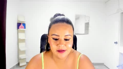 jan_milkhot online show from September 17, 2025, 2:57 am