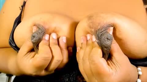 jan_milkhot online show from March 5, 2026, 4:19 am