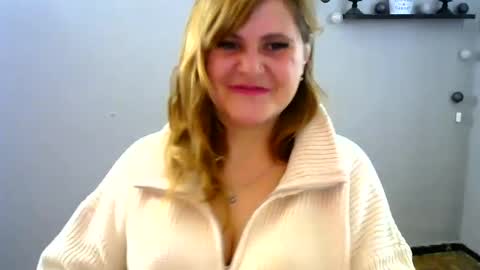 janaloveli online show from March 7, 2025, 9:51 am