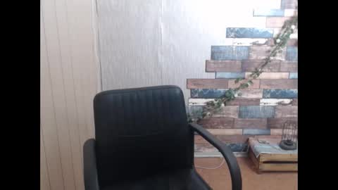 janaloveli online show from September 28, 2025, 8:09 am