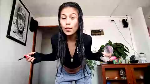 Snapshot of janariivera1 chatting on November 12, 2025, 3:45 pm janariivera1 online show from November 12, 2025, 3:45 pm