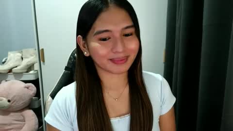 YOUR LOVELY JANE online show from November 14, 2025, 9:57 pm