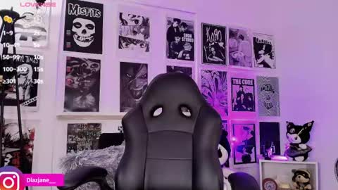 Snapshot of janediaz chatting on July 4, 2026, 9:10 pm Jennifer online show from July 4, 2026, 9:10 pm