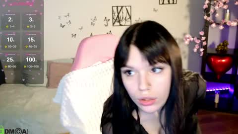 Alexia online show from May 25, 2026, 8:20 am