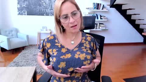 Snapshot of janeturner chatting on January 21, 2025, 1:43 pm JANE TURNER MILF online show from January 21, 2025, 1:43 pm