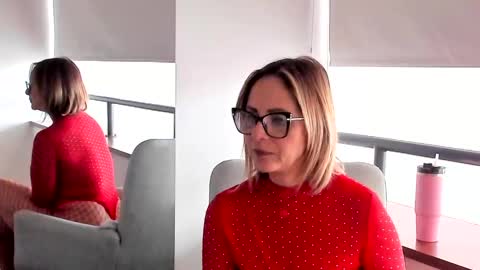 Snapshot of janeturner chatting on February 7, 2025, 1:32 pm JANE TURNER MILF online show from February 7, 2025, 1:32 pm