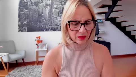 Snapshot of janeturner chatting on October 17, 2025, 1:25 pm JANE TURNER MILF online show from October 17, 2025, 1:25 pm