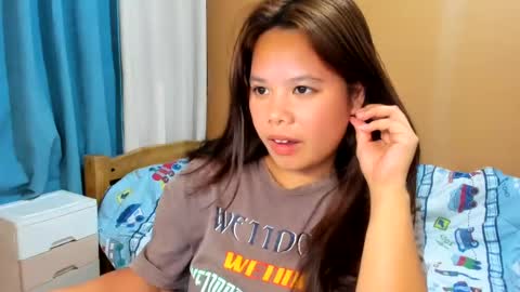 janeyoun18 online show from July 28, 2026, 7:39 pm