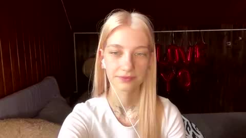 Elsa online show from July 2, 2026, 8:42 am