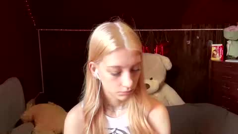 Elsa online show from July 6, 2026, 8:11 am