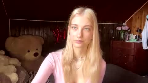 Elsa online show from July 11, 2026, 7:33 am