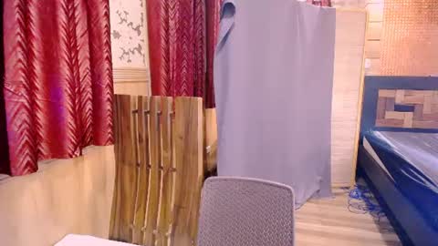 janine_hilton online show from July 11, 2026, 9:34 am