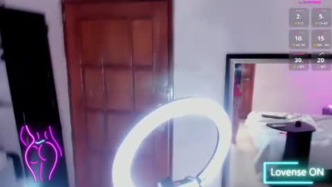 Janna online show from June 10, 2026, 4:23 am