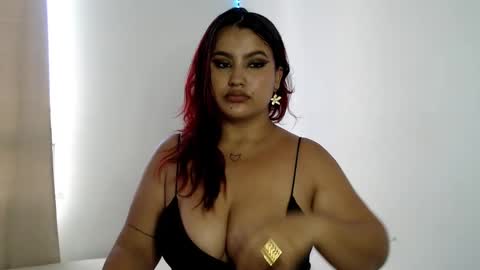 Janne  online show from January 12, 2025, 9:51 pm