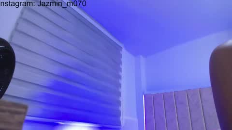 Snapshot of janne_moore chatting on May 15, 2026, 7:26 am Jane online show from May 15, 2026, 7:26 am