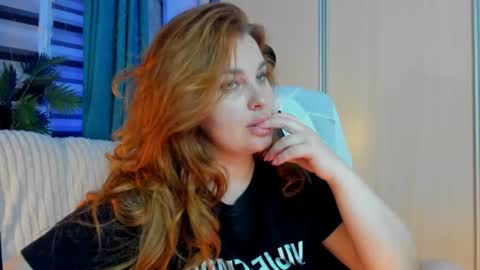 Snapshot of jansylines chatting on July 28, 2026, 8:01 pm JansyLines online show from July 28, 2026, 8:01 pm