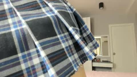 Amelle online show from September 23, 2025, 11:08 pm