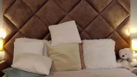 jaquelinemerlot online show from October 17, 2025, 6:27 am