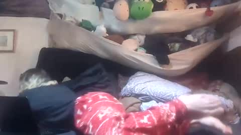 Jareth online show from December 24, 2024, 6:39 pm