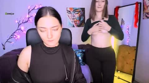 jasmin_belle online show from November 20, 2025, 7:08 am