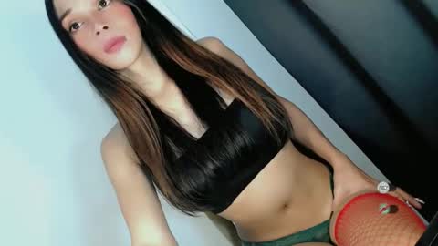 Snapshot of jasmine_on_live chatting on June 5, 2026, 6:52 am CUTE JANNA online show from June 5, 2026, 6:52 am