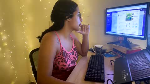 Snapshot of jasmineprincess_ chatting on March 3, 2026, 12:22 pm Jasmine online show from March 3, 2026, 12:22 pm