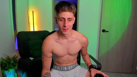 Snapshot of jasper__jones chatting on January 9, 2025, 7:31 am JASPER JONES online show from January 9, 2025, 7:31 am