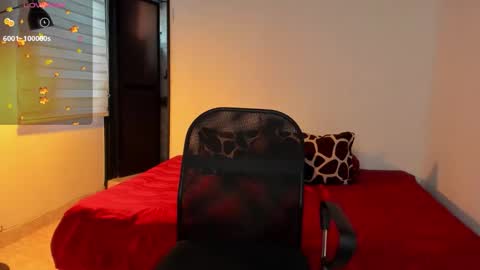 JASPER JONES online show from November 25, 2025, 8:20 pm