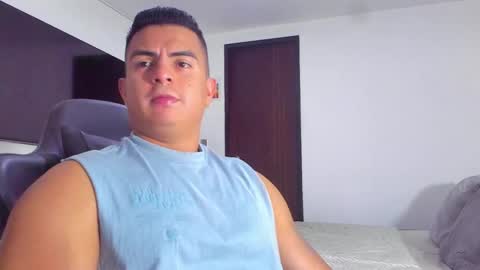 JBrooksXx online show from February 14, 2025, 7:54 pm