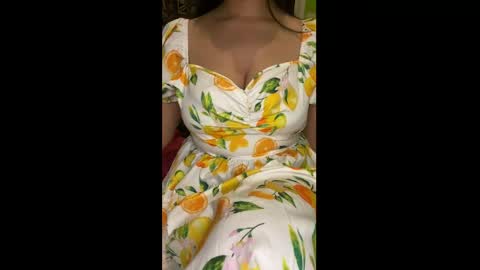 Jassmina  online show from April 17, 2026, 9:18 pm