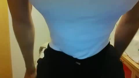 javichu337 online show from March 31, 2026, 11:05 pm