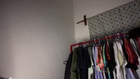 javiermichi online show from September 14, 2025, 6:12 am