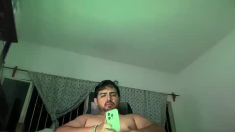 javiermichi online show from September 17, 2025, 3:41 am