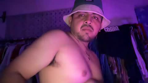 javiermichi online show from October 7, 2025, 5:15 am