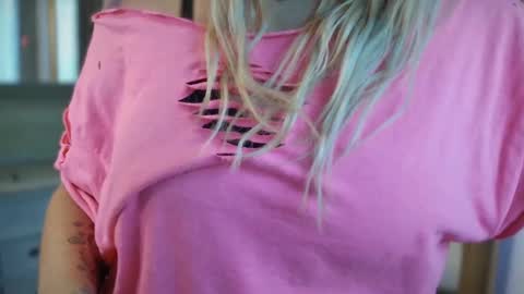 JAV online show from September 26, 2025, 6:45 pm