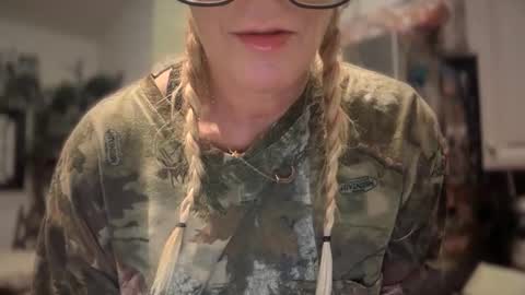 JAV online show from November 27, 2025, 10:28 am