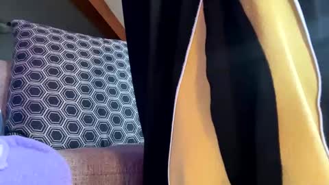 Jaws  online show from February 5, 2025, 6:59 pm