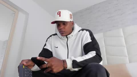 jax black online show from December 15, 2025, 7:29 pm