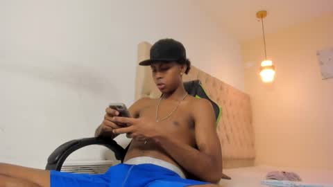 jax_maliq online show from November 29, 2025, 4:48 am