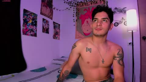 Snapshot of jaxjinx_ chatting on May 14, 2026, 1:45 am Jax and Jinx online show from May 14, 2026, 1:45 am