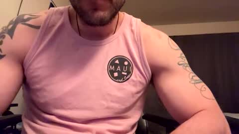 jaxjohnson12 online show from December 20, 2025, 11:39 am