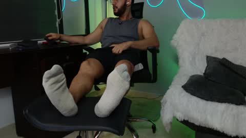 Snapshot of jaxon_blaze chatting on October 15, 2025, 4:12 am Jaxon online show from October 15, 2025, 4:12 am