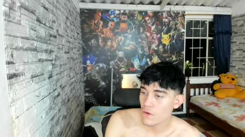 Snapshot of jay_peep chatting on July 7, 2026, 12:13 am jay_peep online show from July 7, 2026, 12:13 am