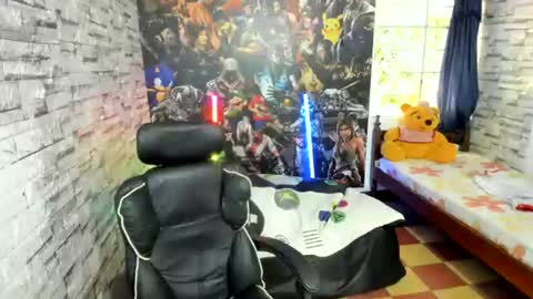 Snapshot of jay_peep chatting on July 7, 2026, 7:18 pm jay_peep online show from July 7, 2026, 7:18 pm