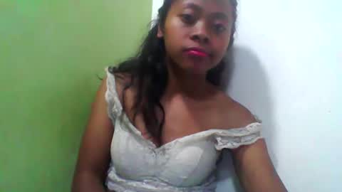 jayalydiah online show from October 5, 2025, 7:23 pm