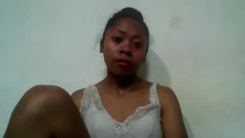 jayalydiah online show from October 28, 2025, 5:04 pm