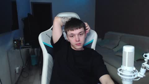 Snapshot of jayce_icestone chatting on December 18, 2024, 5:26 am Jayce online show from December 18, 2024, 5:26 am